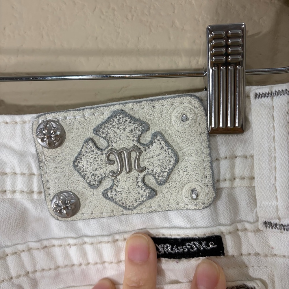 Y2K MISS ME Women's Cuffed Capri White Embellised Embroidered Jeans Sz 28 Grunge - Picture 8 of 14